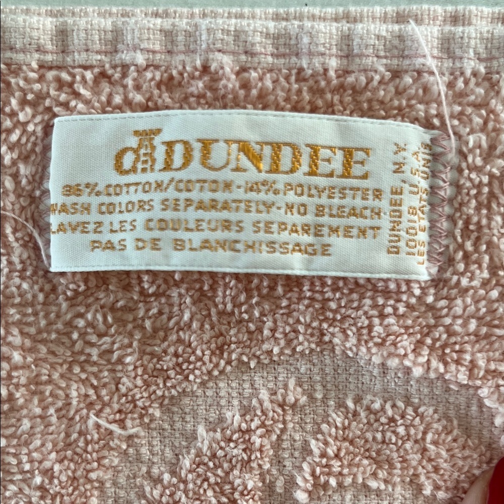 Vintage Dundee Pink Cotton Towel Set Jacquard Wreath Design Fringed Ends - Picture 5 of 15